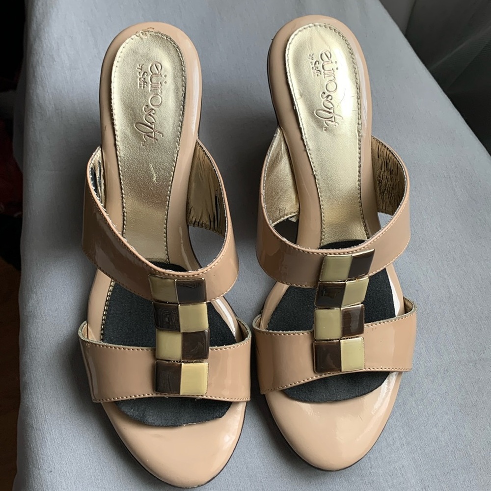Euro soft by Sofft Women Sandals  Size 6 1/2